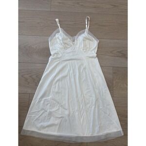 VTG White Nylon Slip Chiffon Trim Adjustable Straps Sz SM 36 Van Raalte